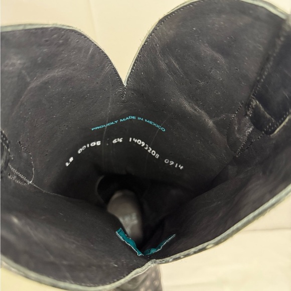 Lane Black Stud Rocker - Picture 9 of 13